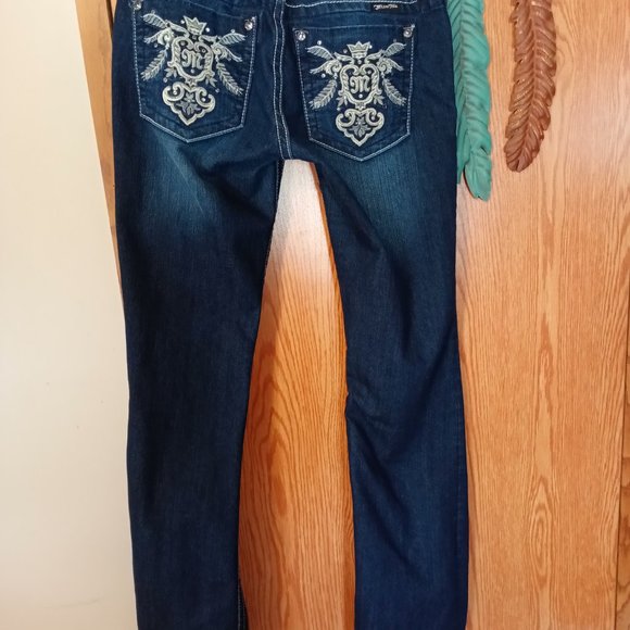 Jeans - Picture 3 of 4